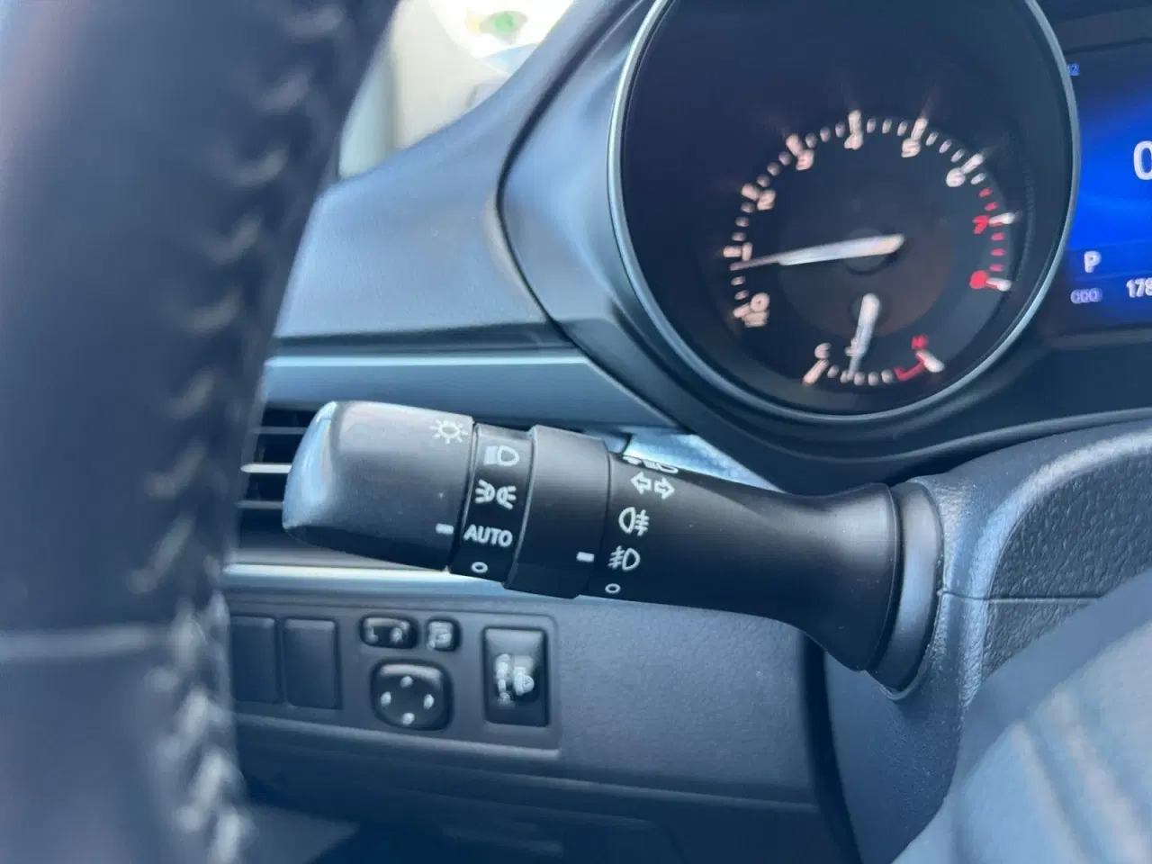 Billede 14 - Toyota Avensis 1,8 VVT-i T2 Premium Touring Sports