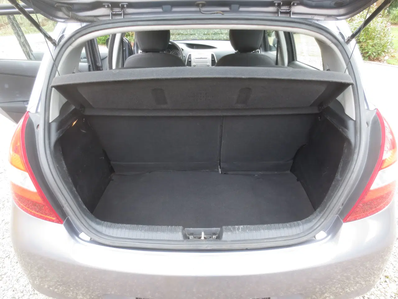 Billede 11 - Pæn Nysynet Hyundai i 20 1.2 i.