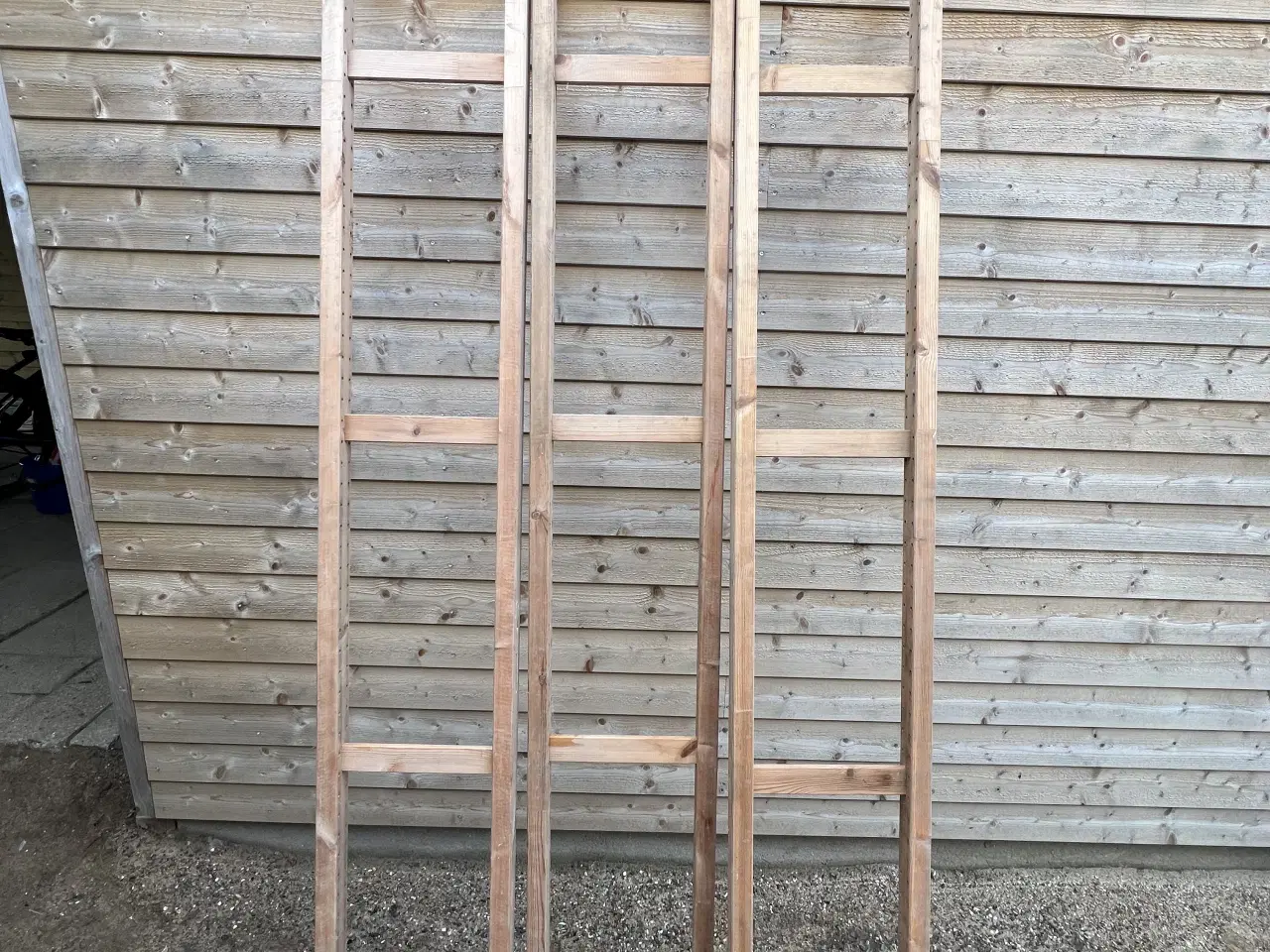 Billede 1 - Stigereol og hylder