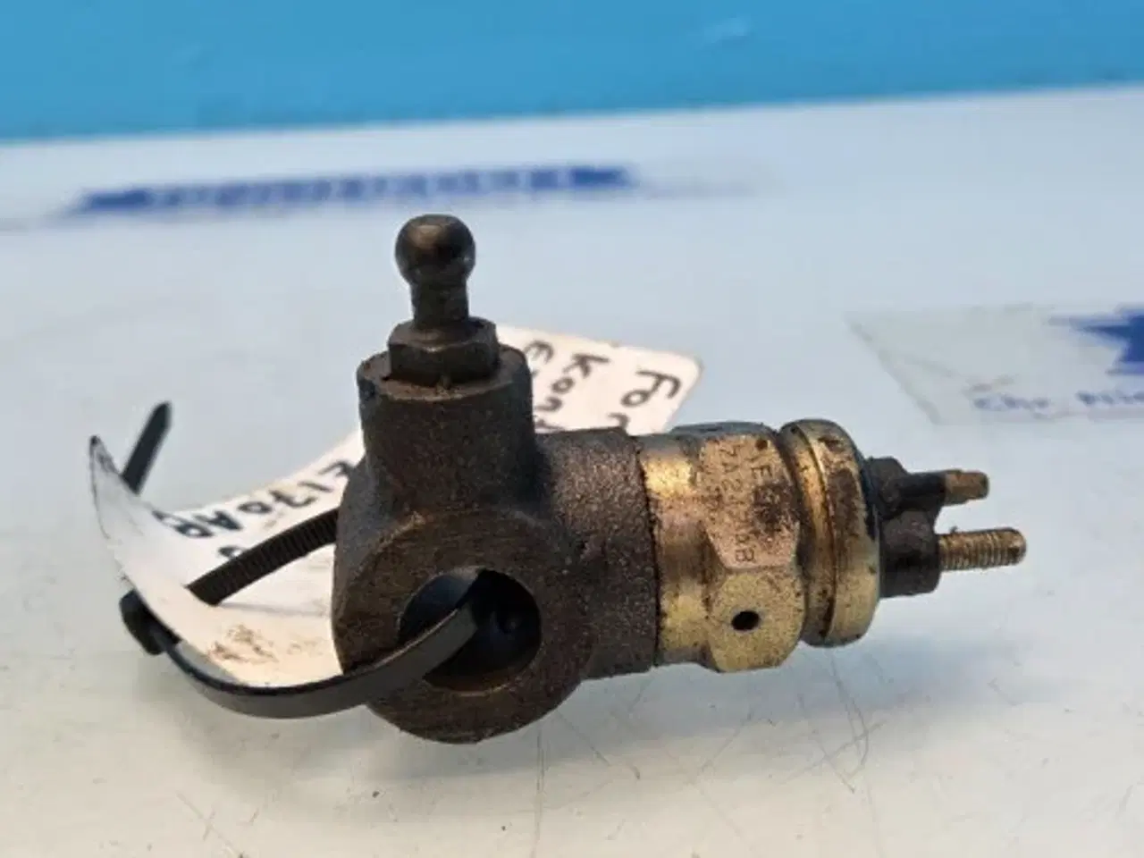 Billede 11 - Ford 8210 Kontakt E2NN7A247AB