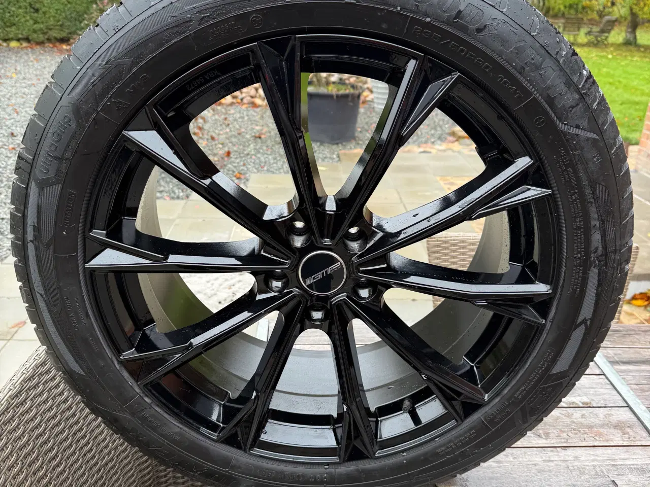 Billede 1 - Goodyear ultragrip monteret på alufælge Mazda CX60