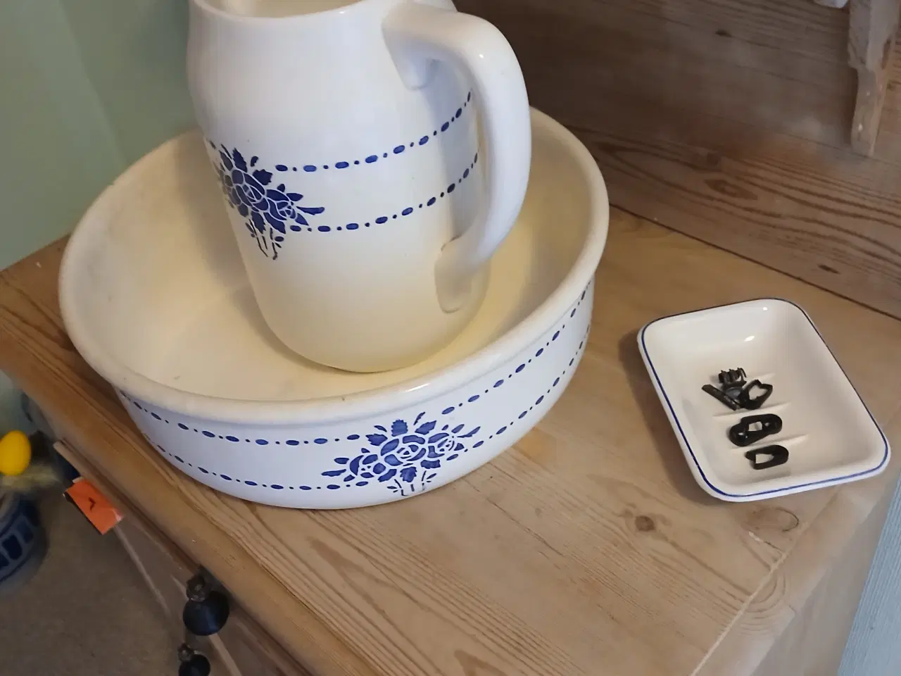 Billede 2 - Antik Servante m Tilbehøred