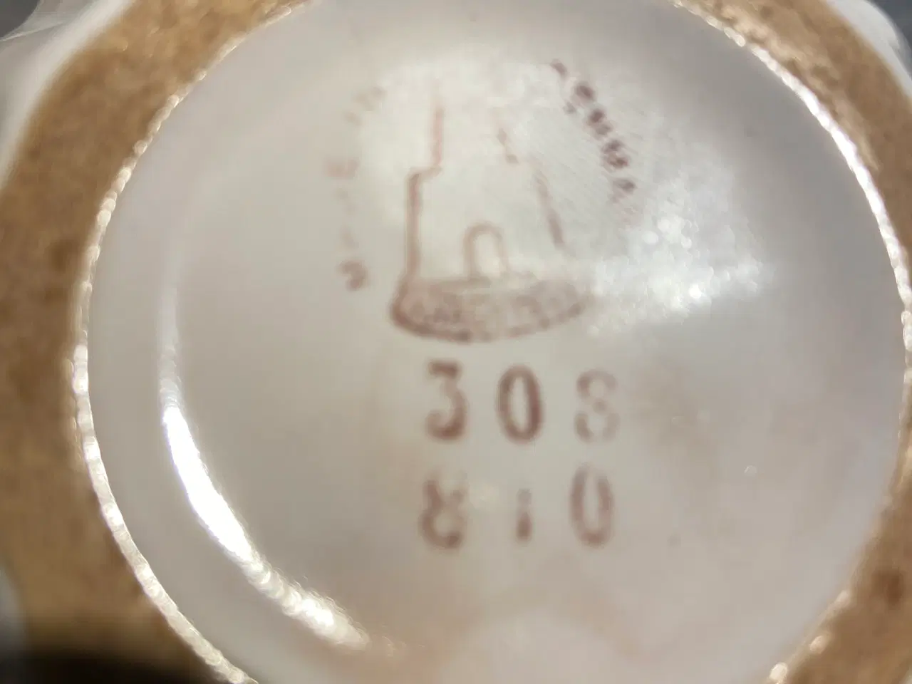 Billede 4 - Hvid rillet vase fra Knabstrup keramik