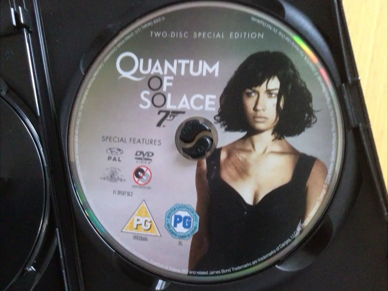 Billede 3 - Quantum of solace 7. (007). 2stk dvder