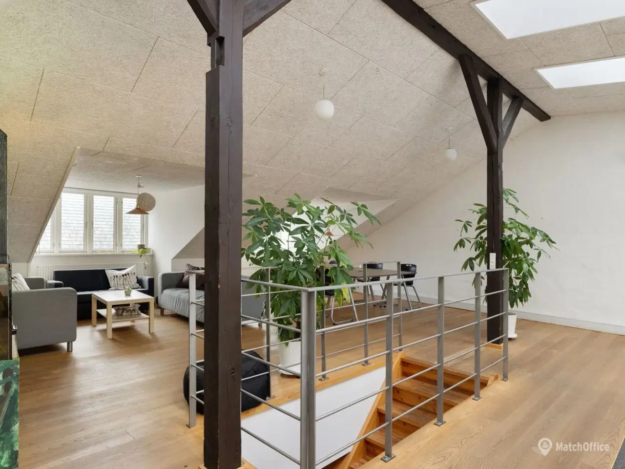 Billede 11 - Stemningsfuldt kontorlejemål i Elvirasminde