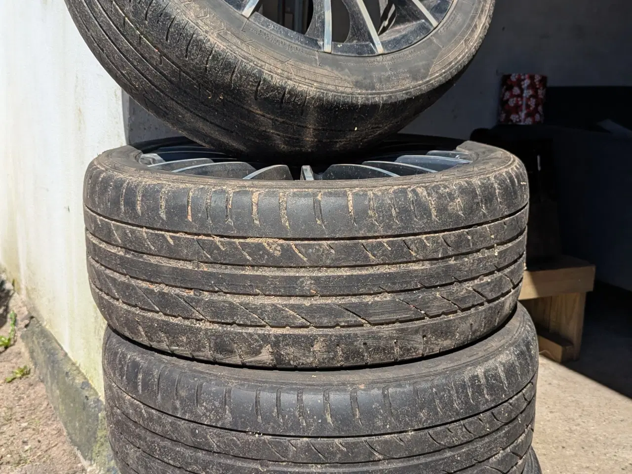 Billede 2 - Dæk sælges 