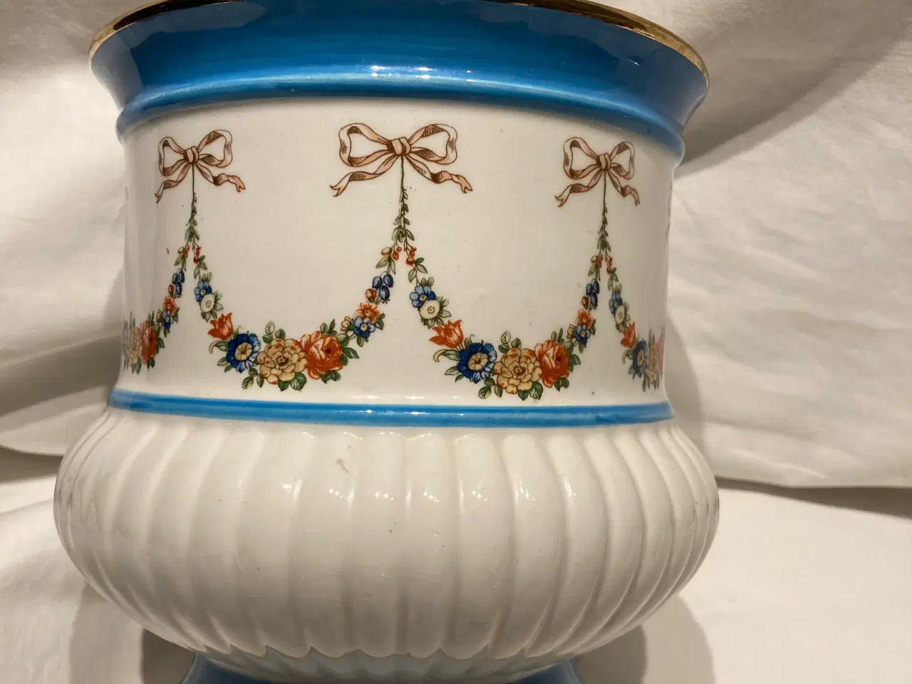 Billede 1 - Italiensk Sicas urtepotteskjuler