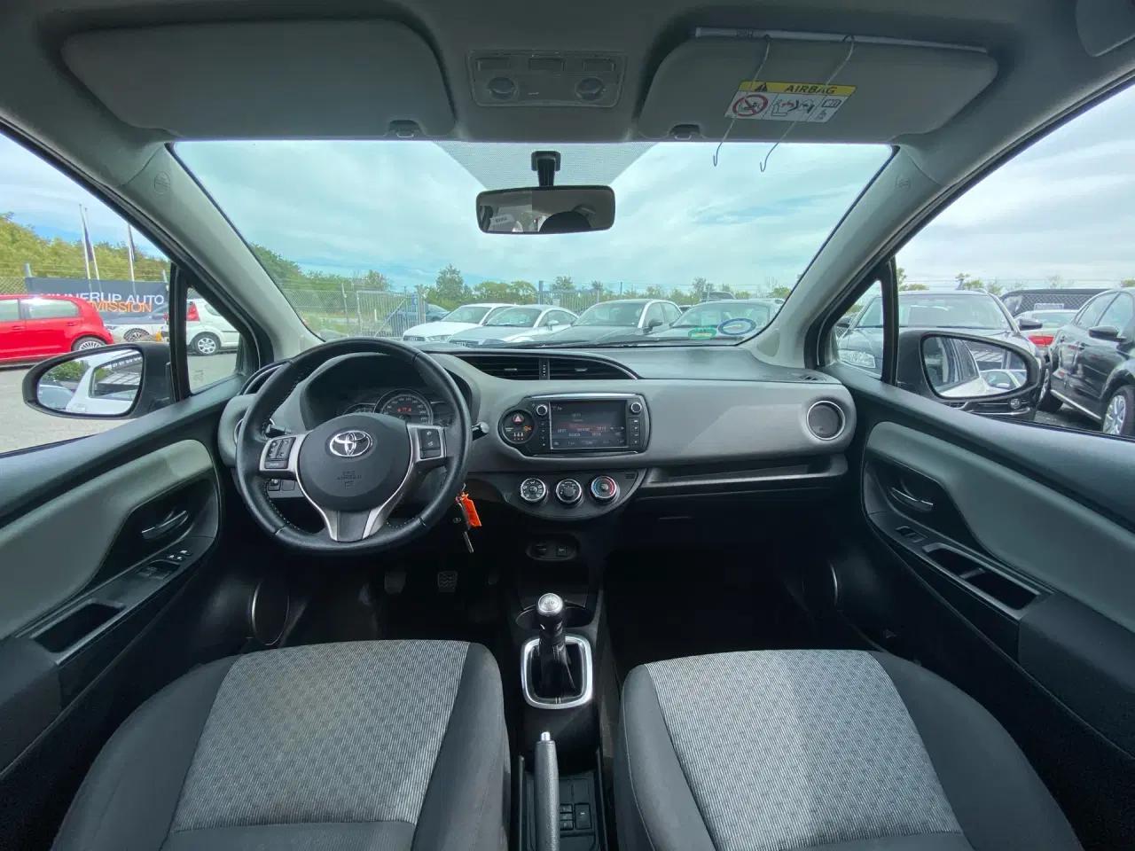 Billede 9 - Toyota Yaris 1,0 VVT-I T2 69HK 5d