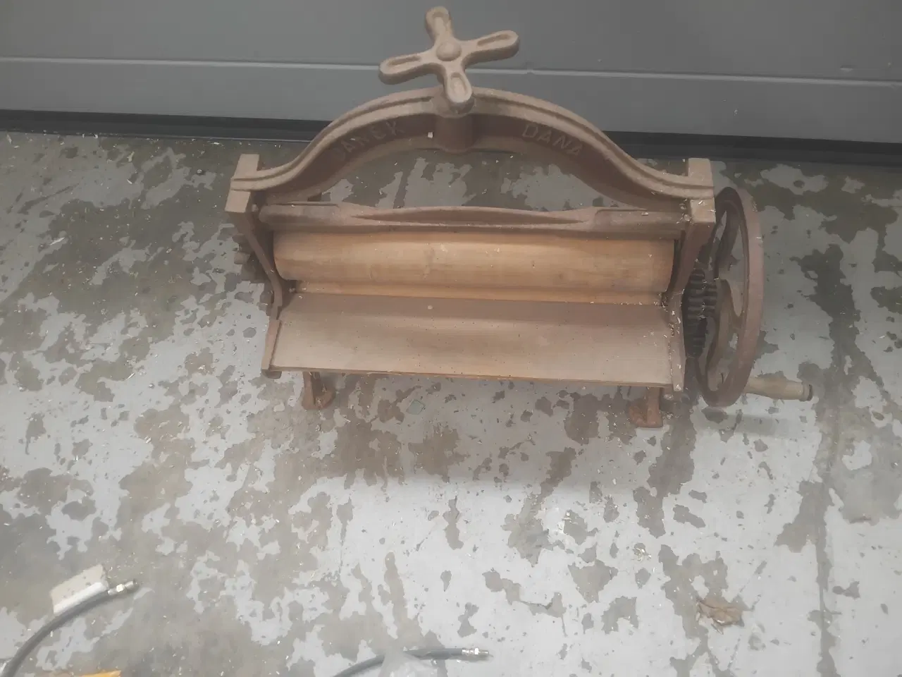 Billede 1 - Tøj presser 