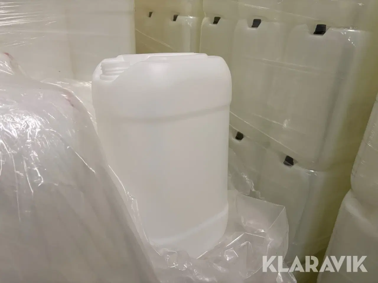 Billede 5 - Plastikflasker Promens - 7,5 paller af 60 stk