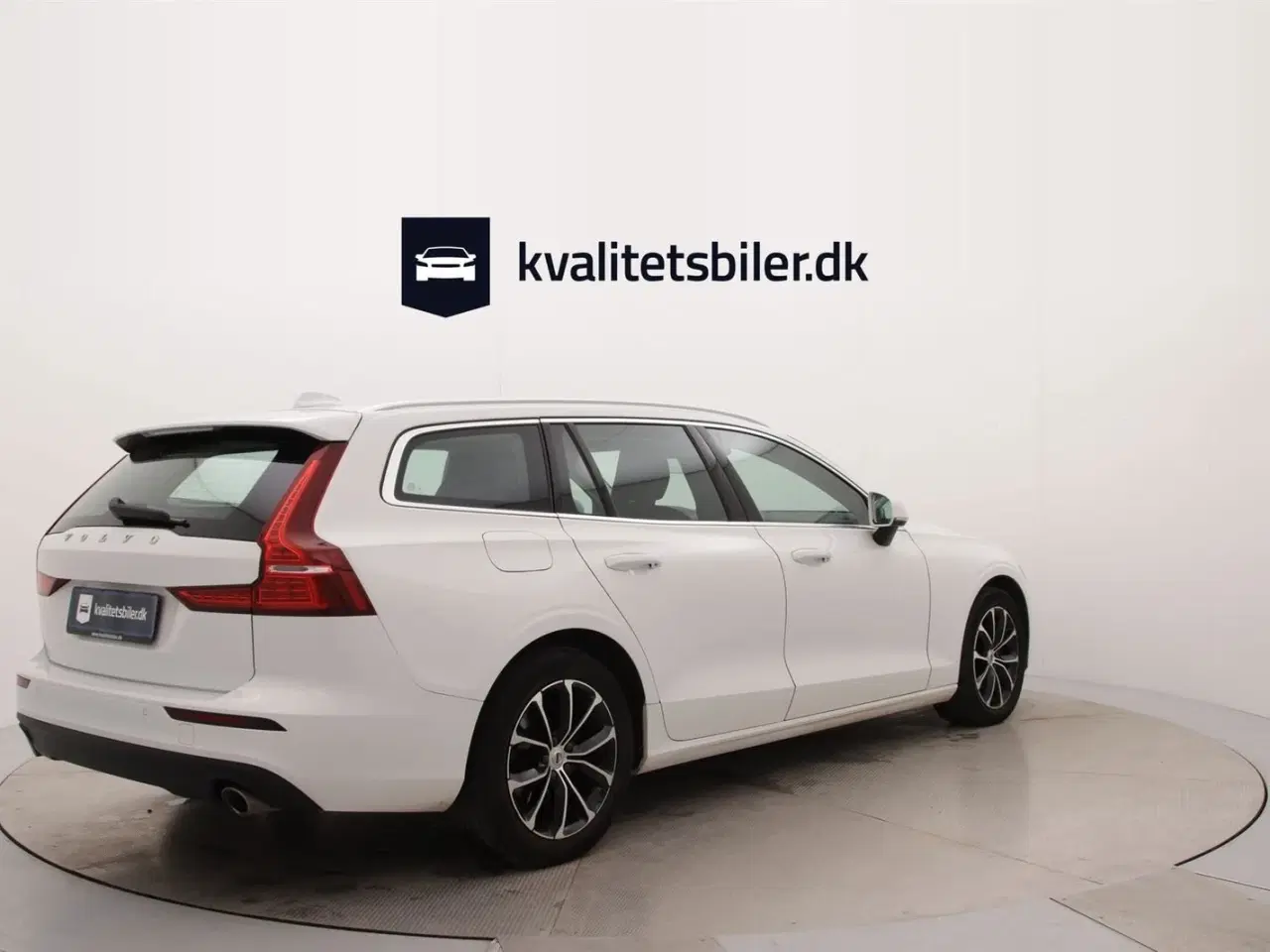 Billede 4 - Volvo V60 2,0 T4 190 Momentum aut.