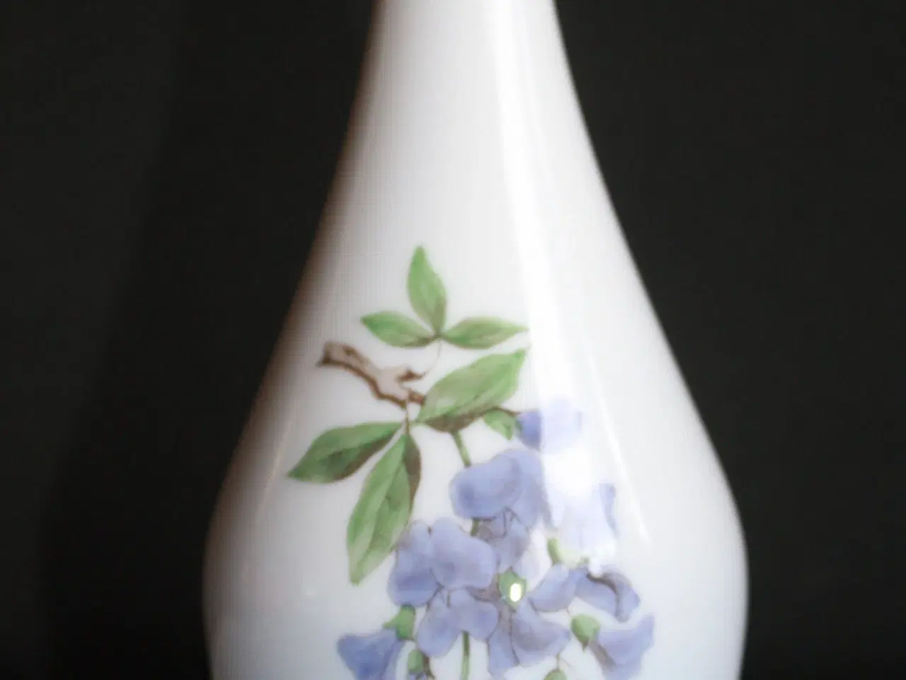 Billede 2 - Vase med blåregn fra Bing og Grøndahl