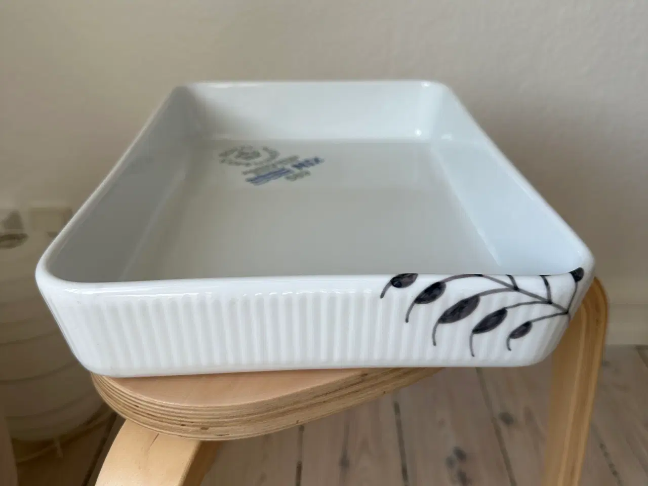 Billede 3 - ROYAL COPENHAGEN Sort Mega Riflet Serveringsfad