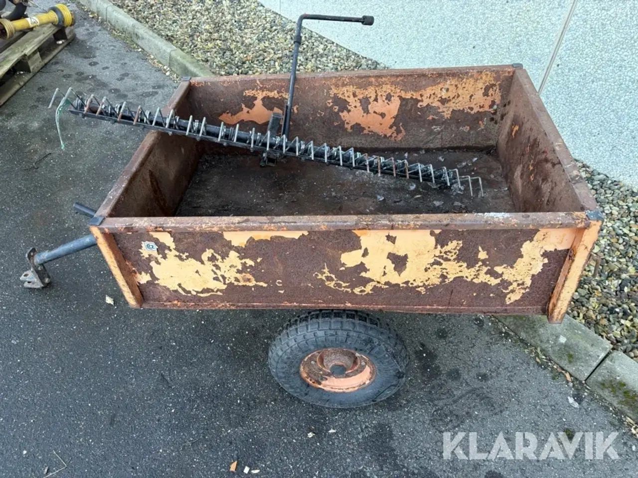 Billede 3 - Havevogn og rive