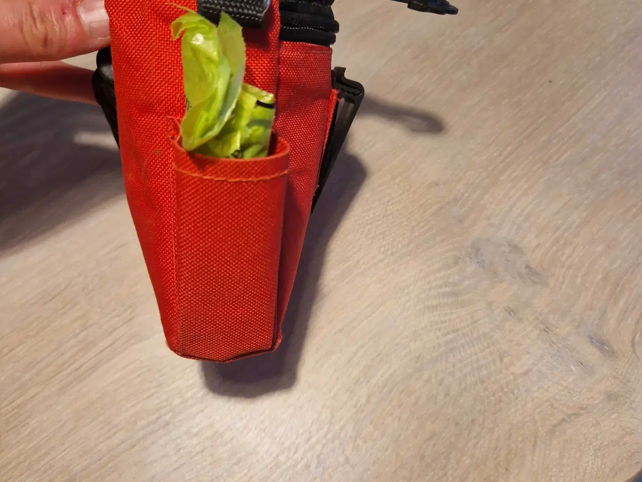 Billede 3 - Godbids taske I rød