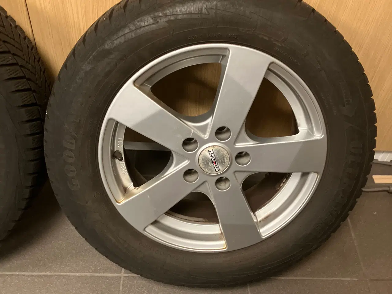 Billede 2 - Dezent 5 x 112 m Goodyear vinterdæk 