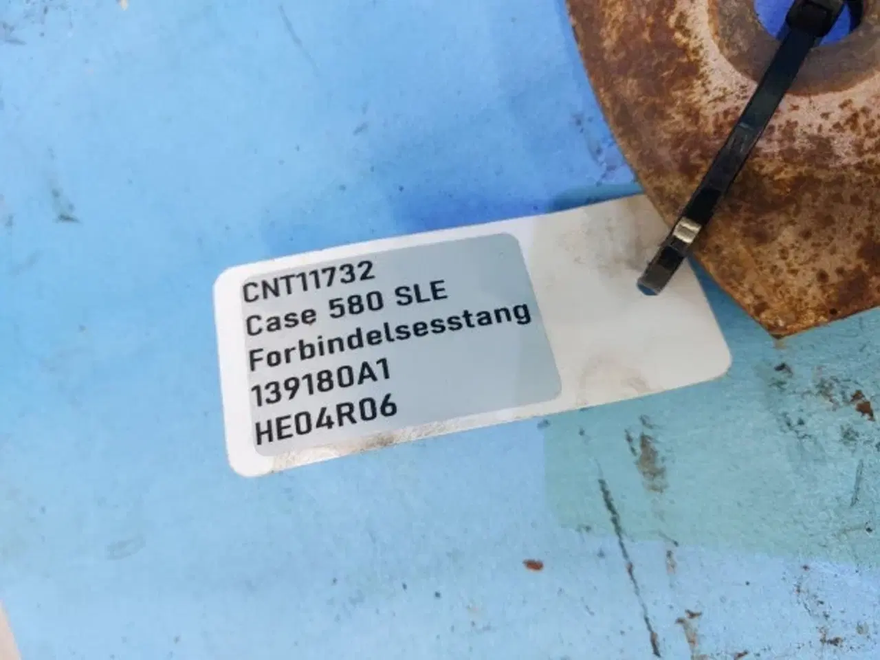 Billede 12 - Case 580 SLE Forbindelsesstang 139180A1