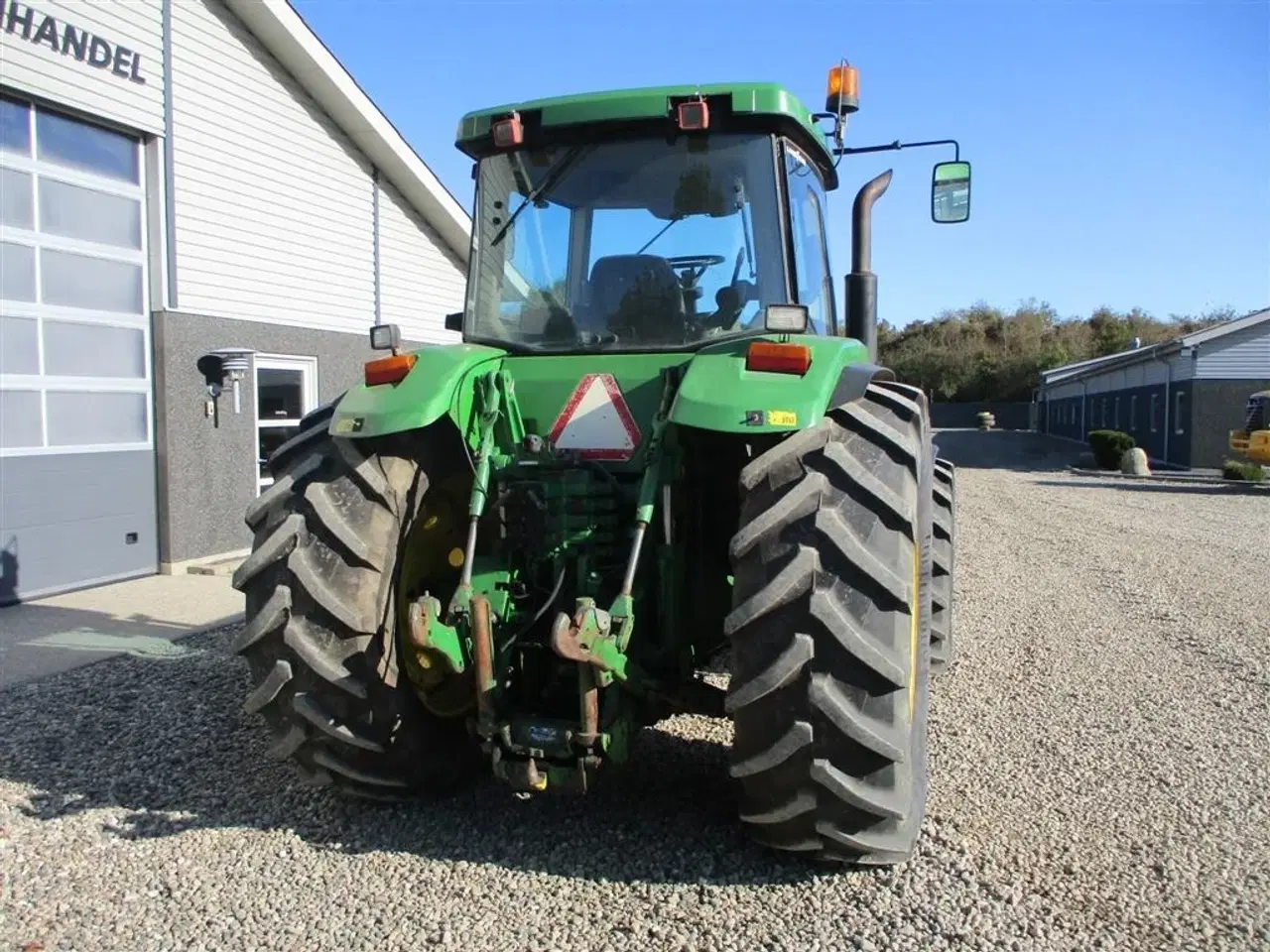 Billede 15 - John Deere 8300 Pæn regulær traktor med rigtig gode dæk på.