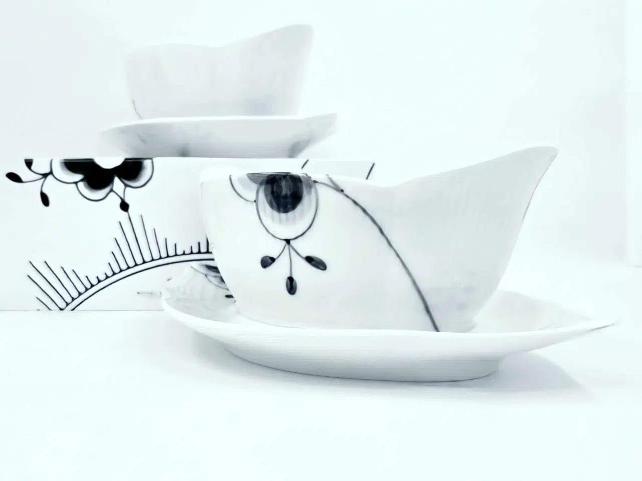 Billede 3 - Sort Mega Riflet Sovseskål 1 sortering Porcelæn 