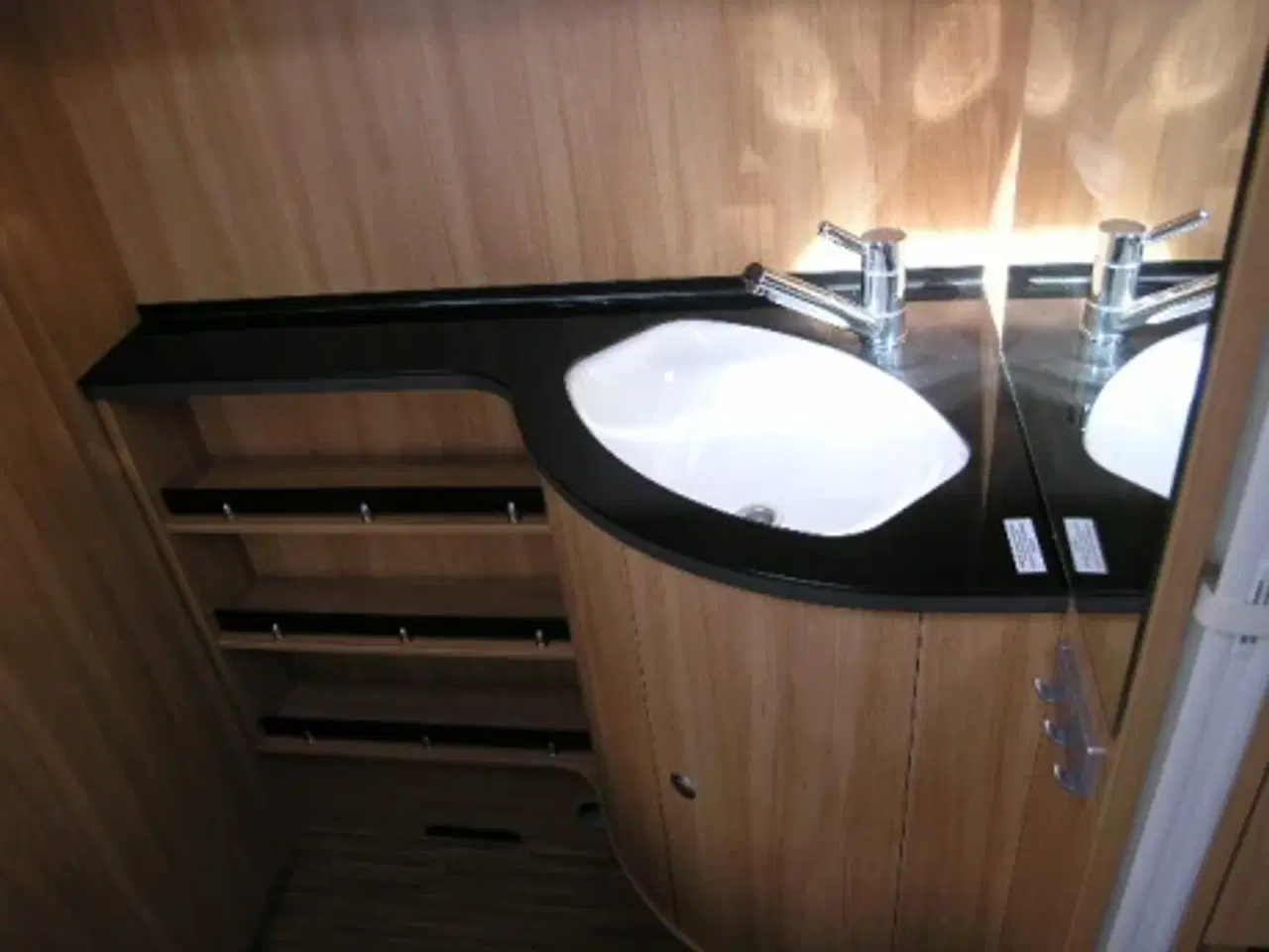 Billede 9 - Dethleffs 510 Camper