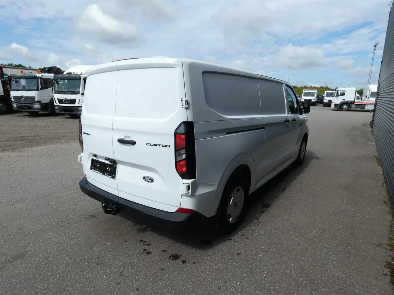 Billede 4 - Ford Transit Custom 300 L2H1 2,0 EcoBlue Trend 136HK Van 8g Aut.