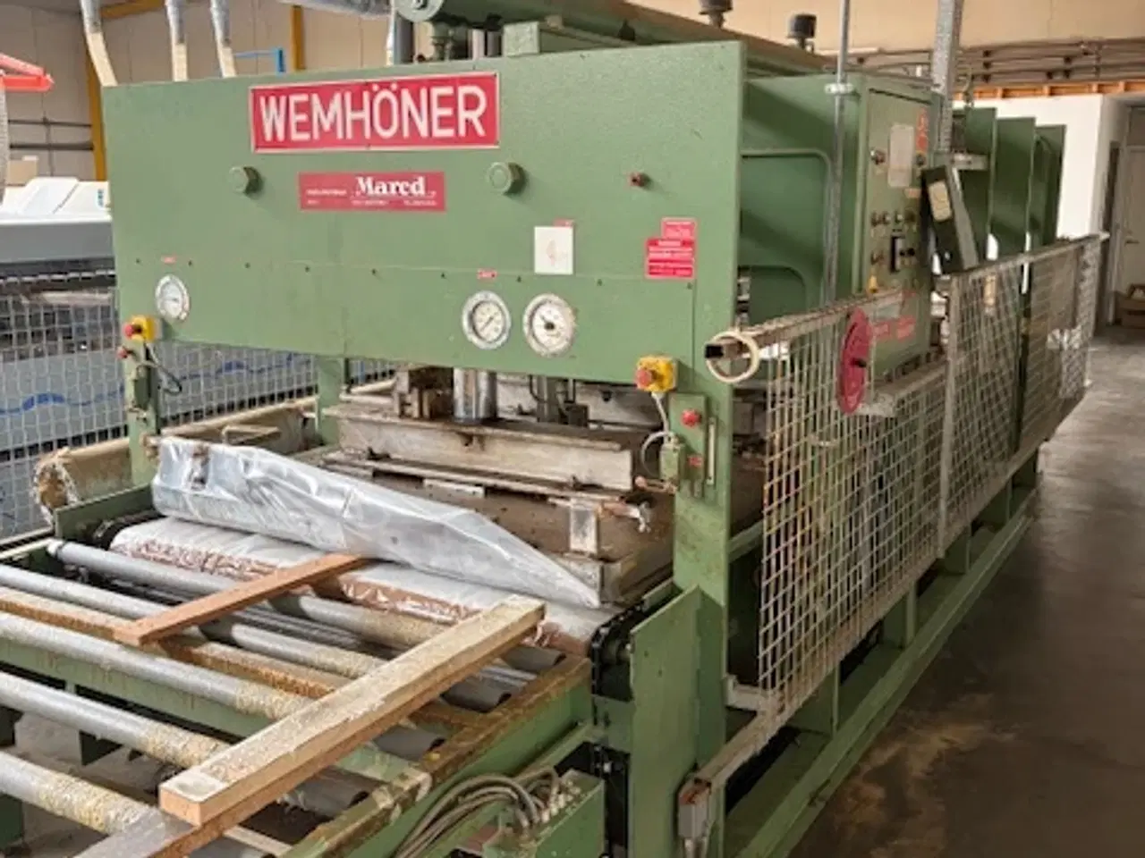Billede 2 - WEMHØNER FINER PRESSE MED GENNEMLØB