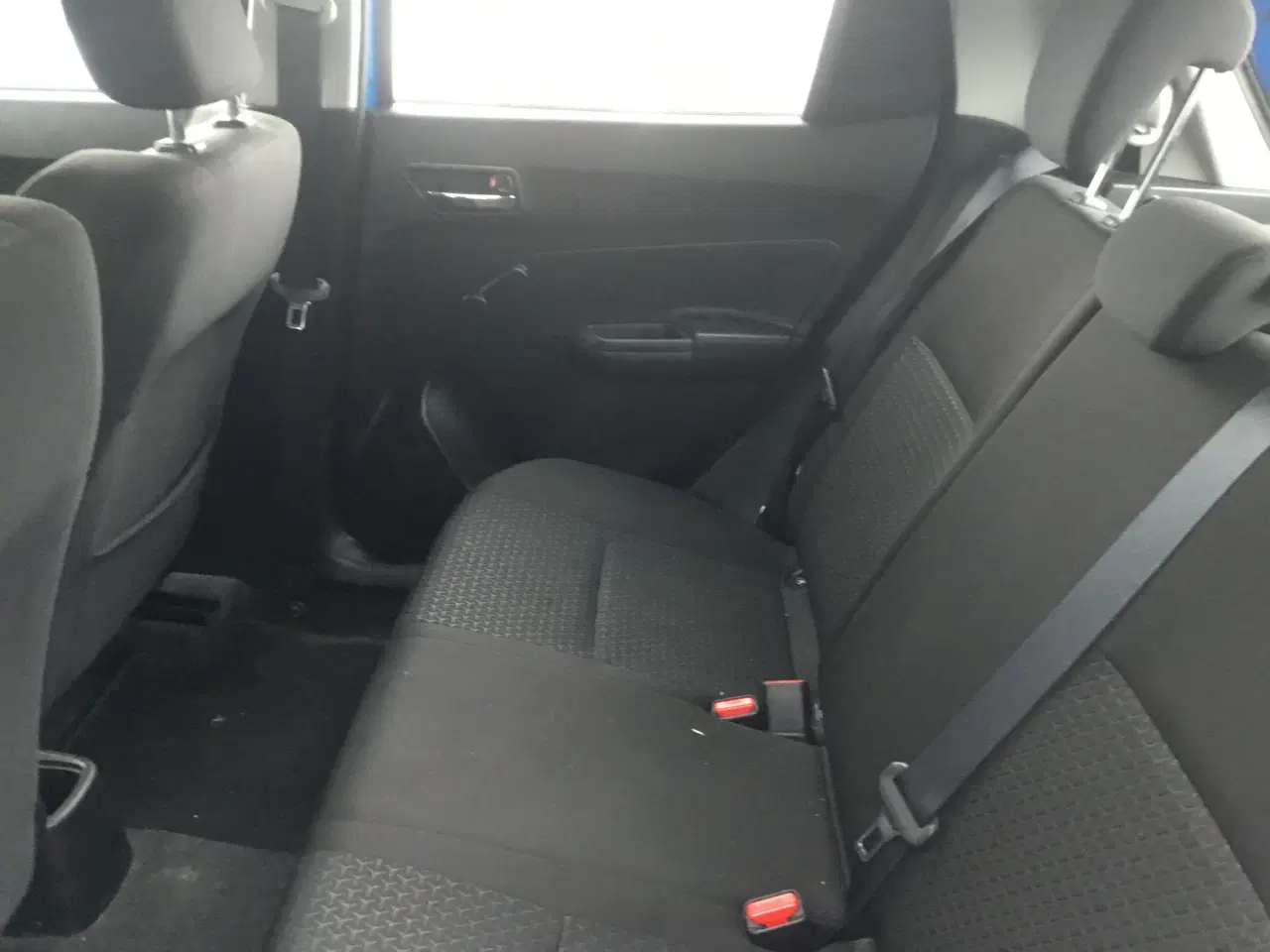 Billede 5 - Suzuki swift 1,2 dualjet 5 døre træk aircon mm 