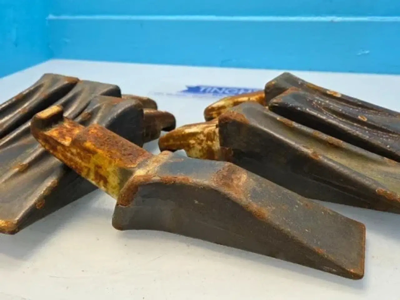 Billede 11 - Hydrema 806 Skovltænder 548022   7 Stk