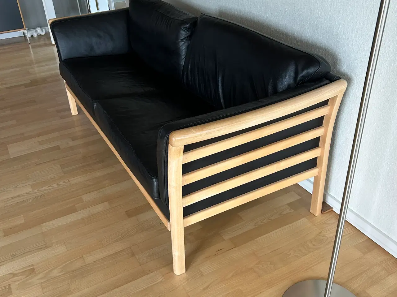 Billede 4 - Lædersofa Indbo Møbler