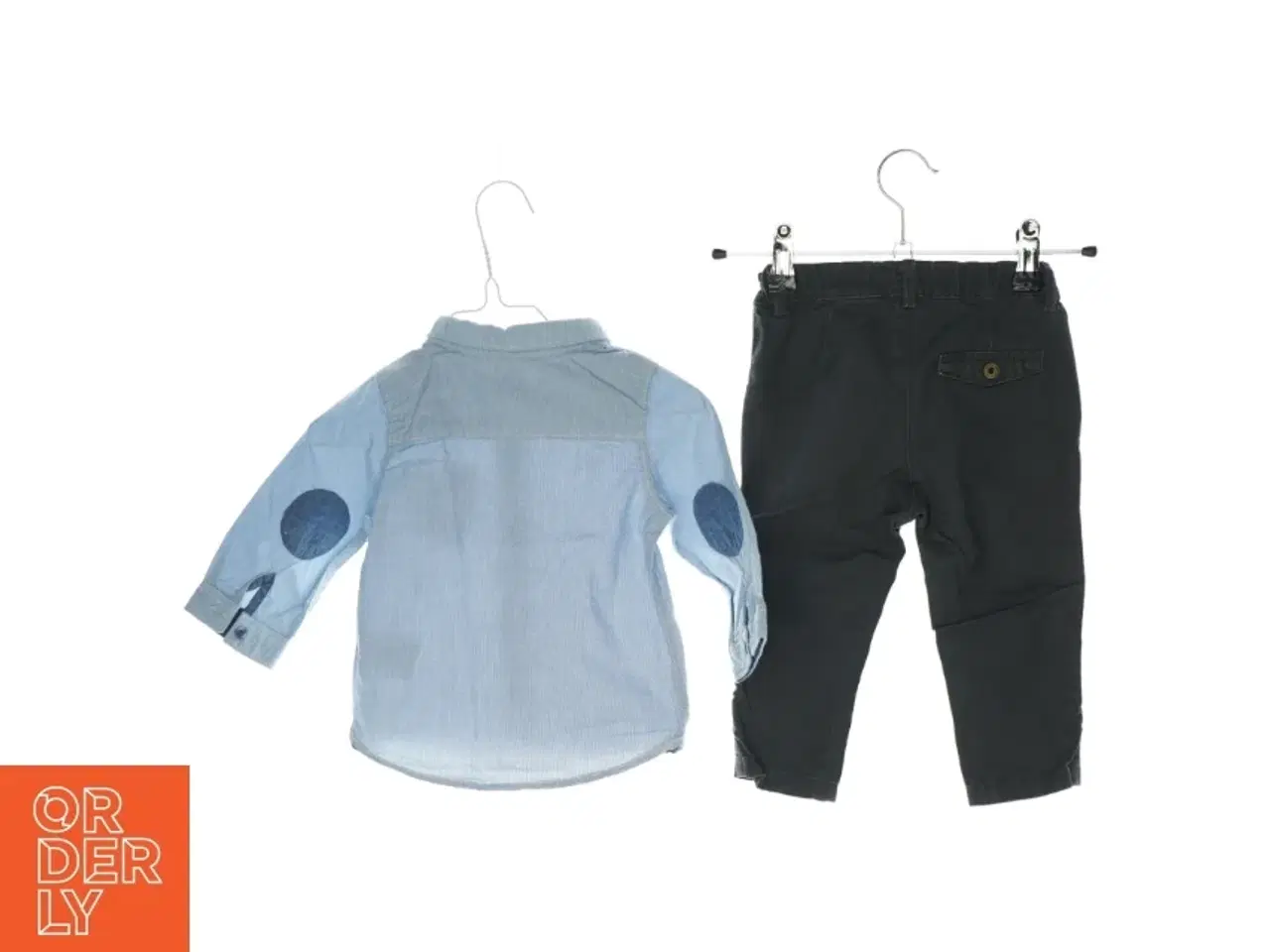 Billede 2 - Sæt med skjorte og bukser fra H&M (str. 74 )