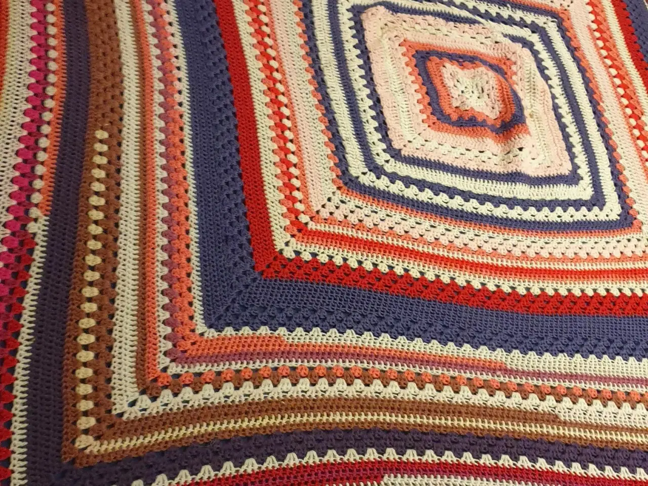 Billede 3 - Hjemmelavede tæpper