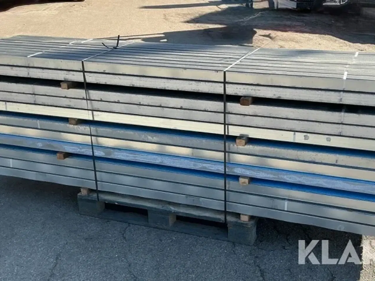 Billede 1 - Triplan75 skinne med 4 mm polyethendug - 3 meter 198 styk