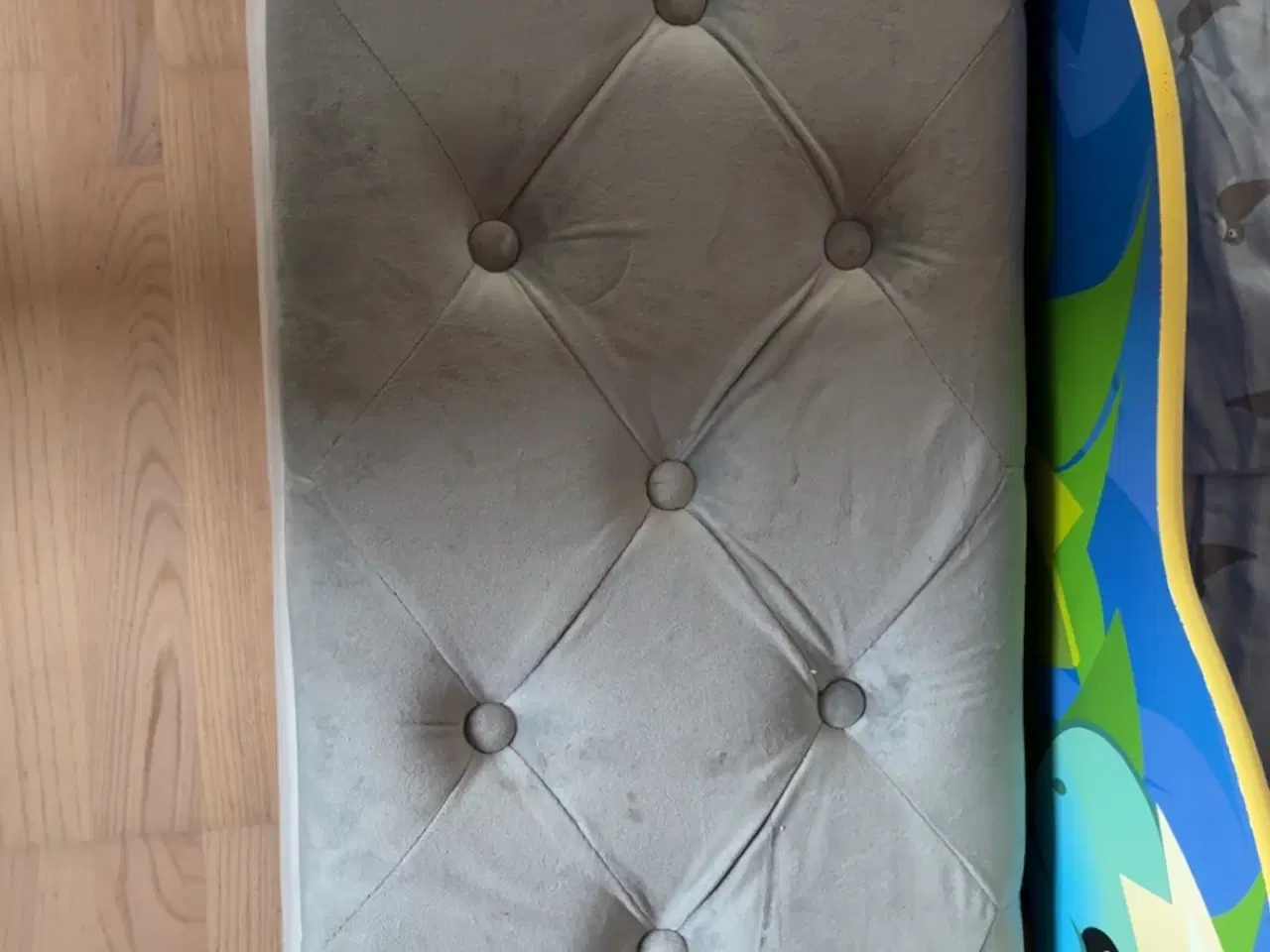 Billede 3 - Fin børnebørn med opbevaring i velour 