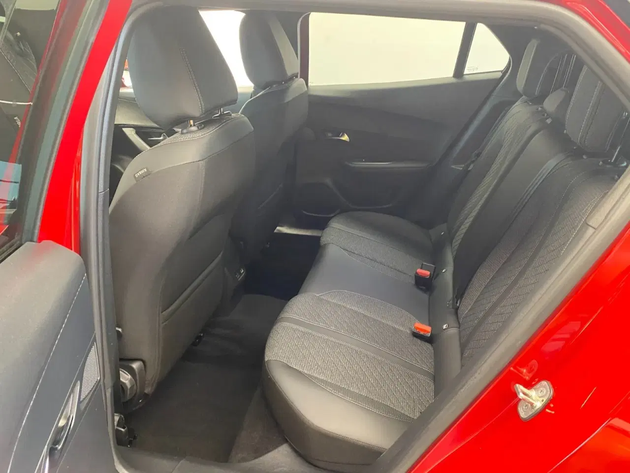 Billede 11 - Peugeot e-2008 54 Allure