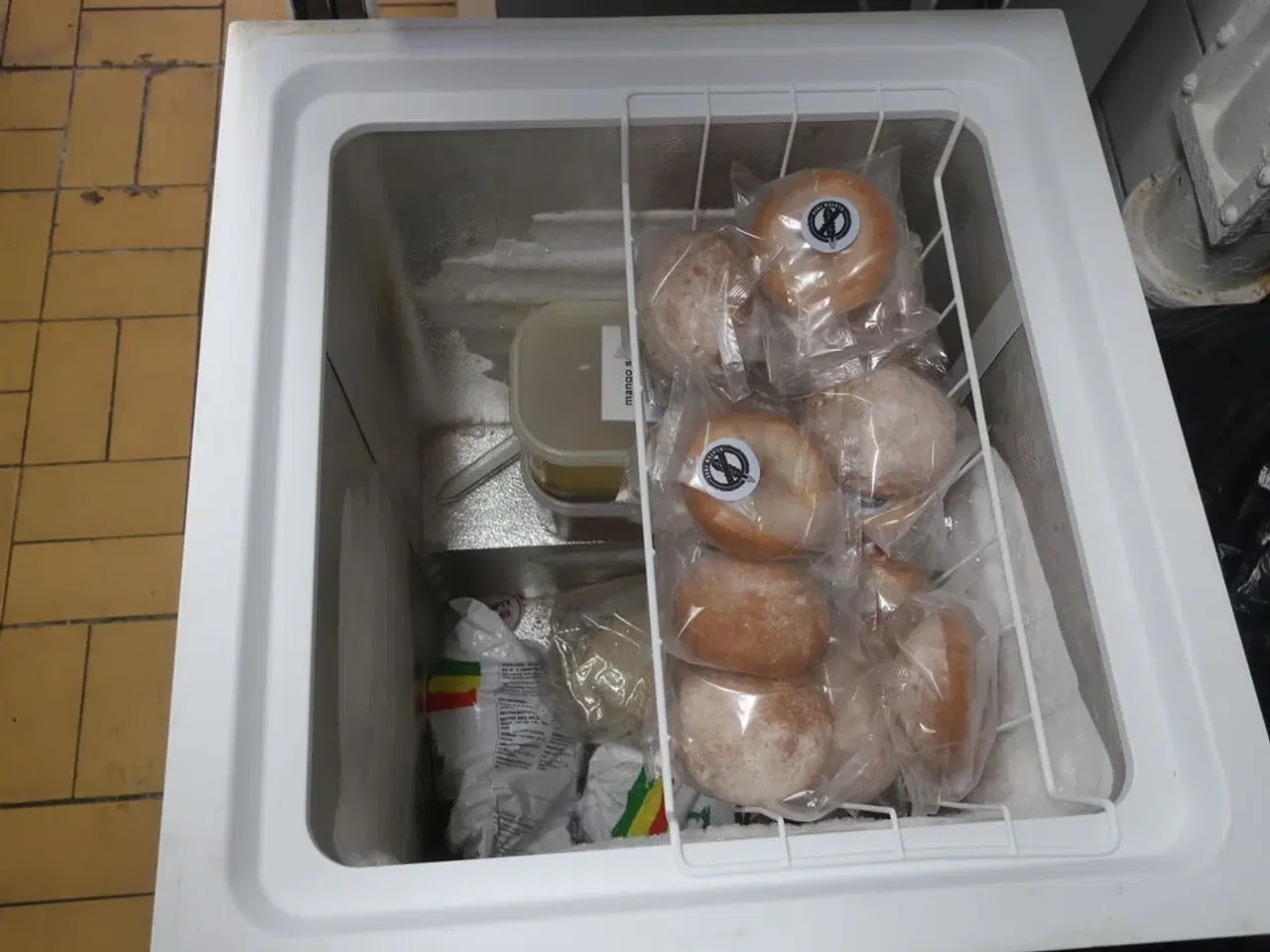 Billede 3 - Kummefryser WHIRLPOOL