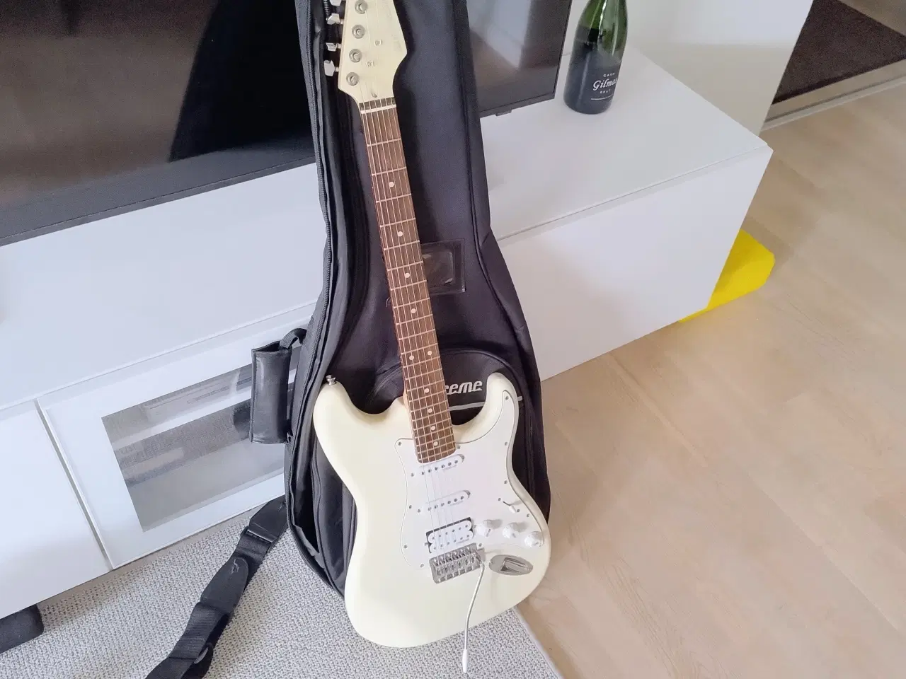 Billede 1 - Supreme Elektrisk guitar 