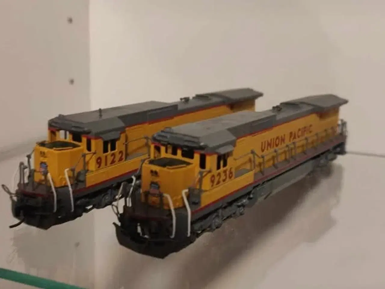 Billede 2 - Spor N. Hallmark Union Pacific 8-40C. Dash 8.