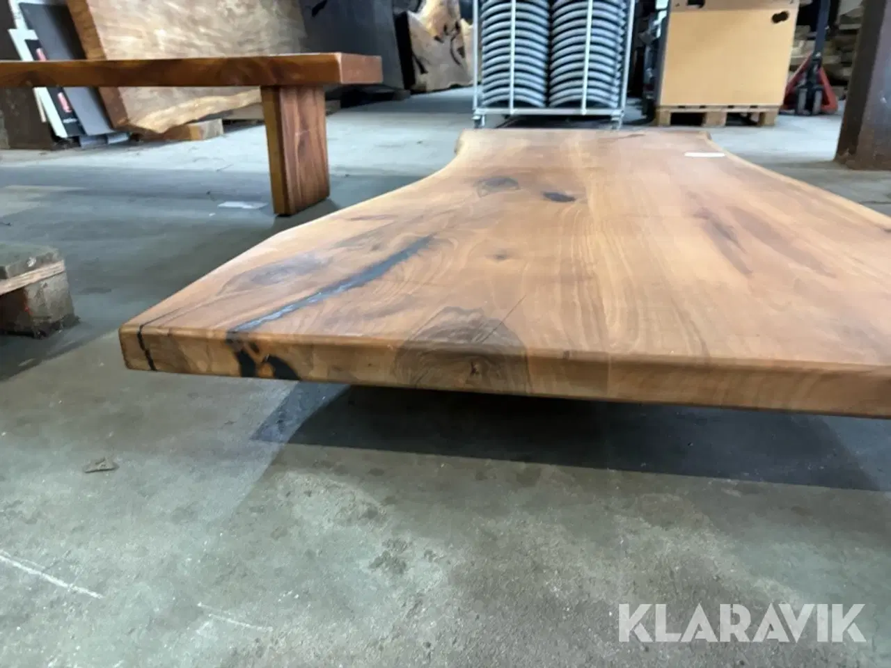 Billede 10 - Plankebordplade valnød olieret 2 planker sammensat