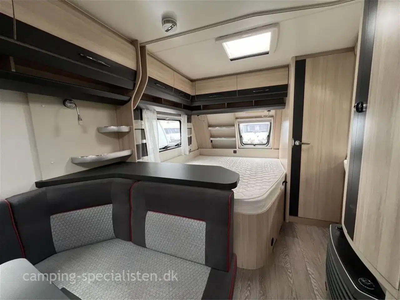 Billede 4 - 2019 - Hobby De Luxe Edition 650 KMFe   Hobby De Luxe Edition 650 KMFe 2019 - Se den nu hos Camping-Specialisten.dk