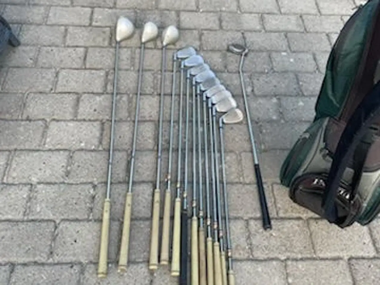 Billede 6 - Golfsæt og golfbag og diverse køller og jern