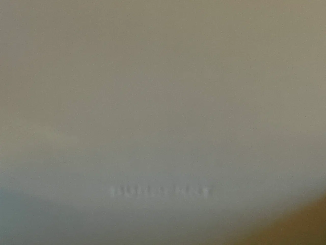 Billede 3 - Burberry solbrille & brille etui 2 stk