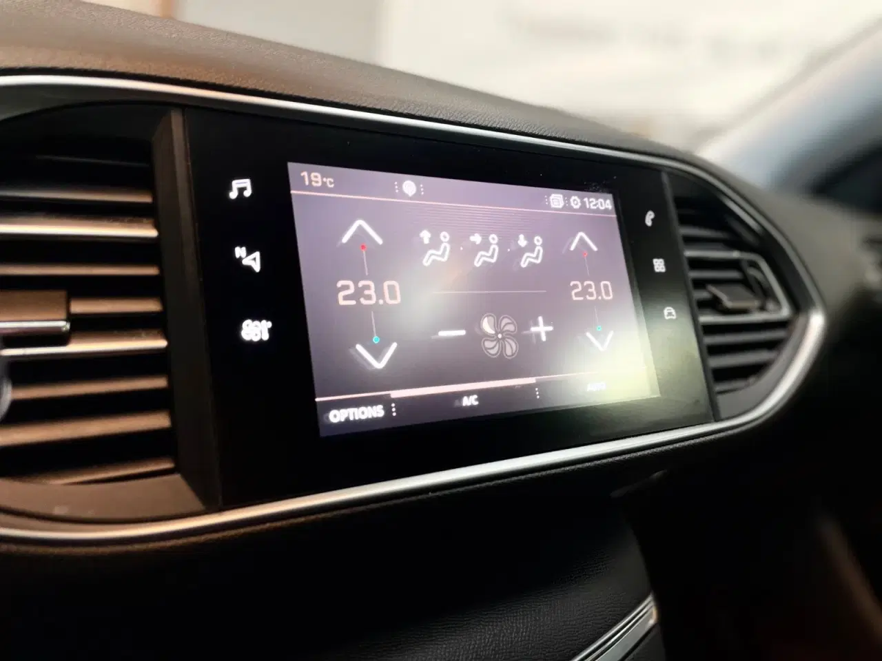 Billede 18 - Peugeot 308 1,6 BlueHDi 120 Allure Sky