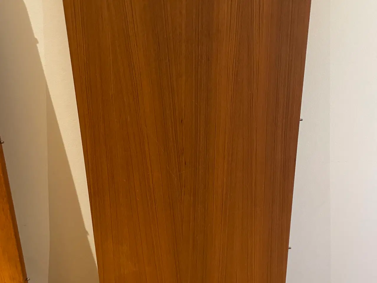 Billede 8 - Spisebord med plader i teaktræ Skovby