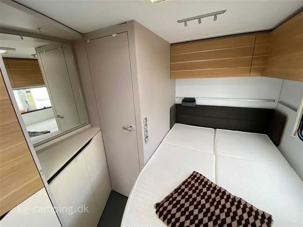 Billede 6 - 2021 - Adria Adora 522 UP Alde Centralvarme ALDE centralvarme, Truma XT mover, EL-ben, THULE markise, 200W solcelle anlæg, Aircon mm.
