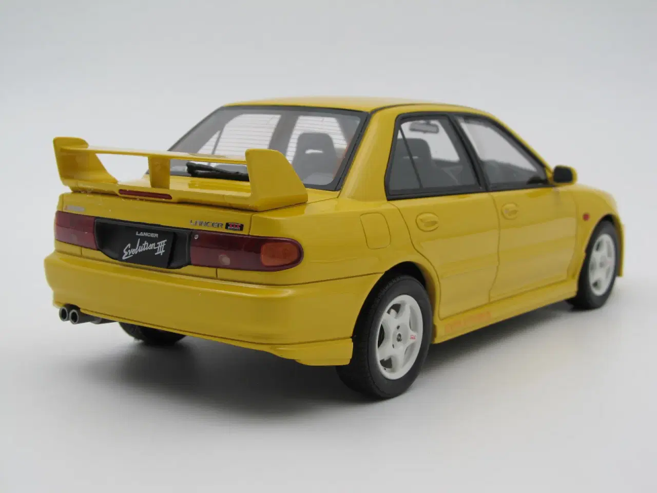 Billede 7 - 1995 Mitsubishi Lancer EVO III GSR  1:18 