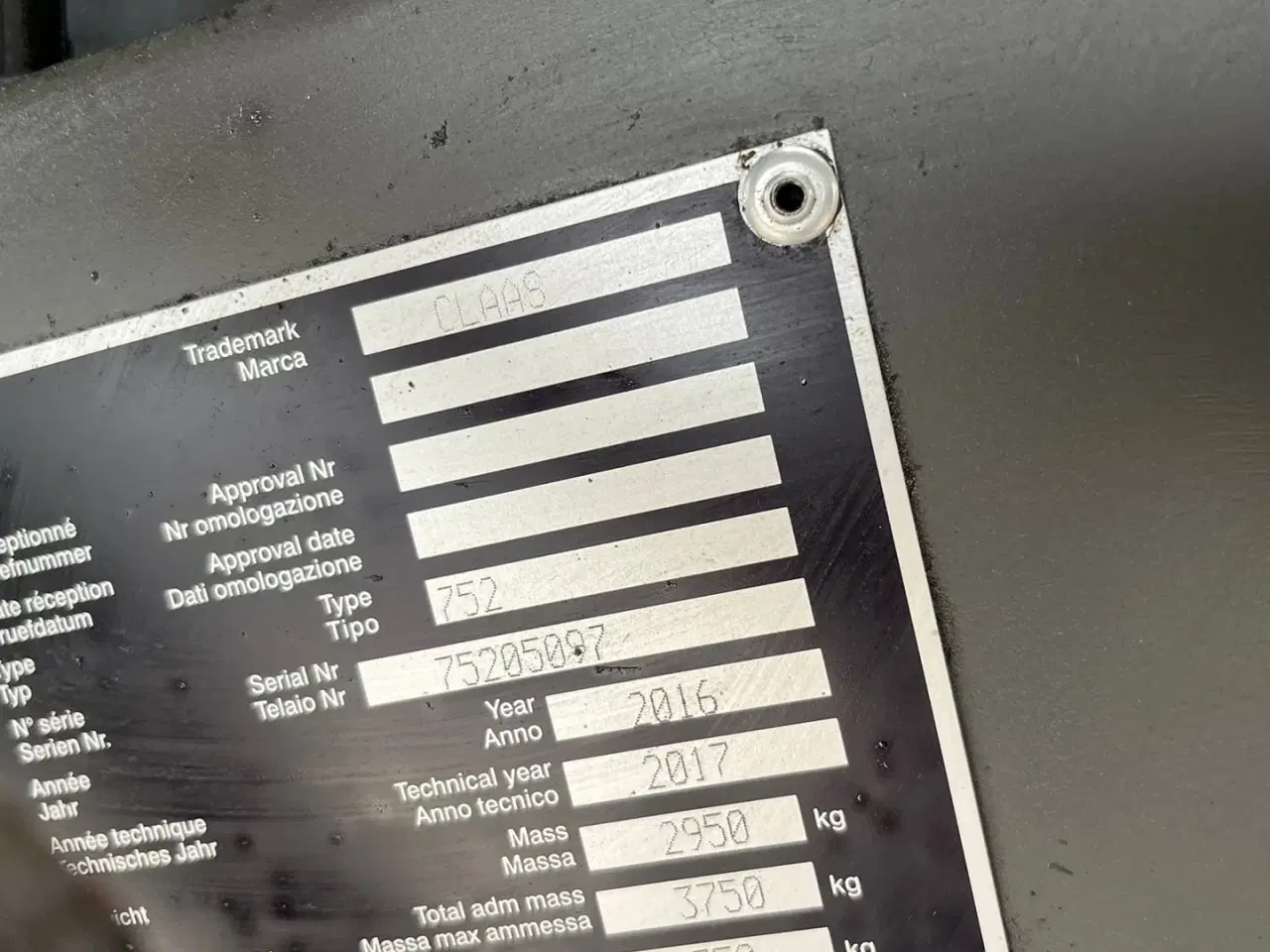 Billede 2 - CLAAS Variant 485 RC Velholdt gård maskine, kun presset 11594baller fra ny.