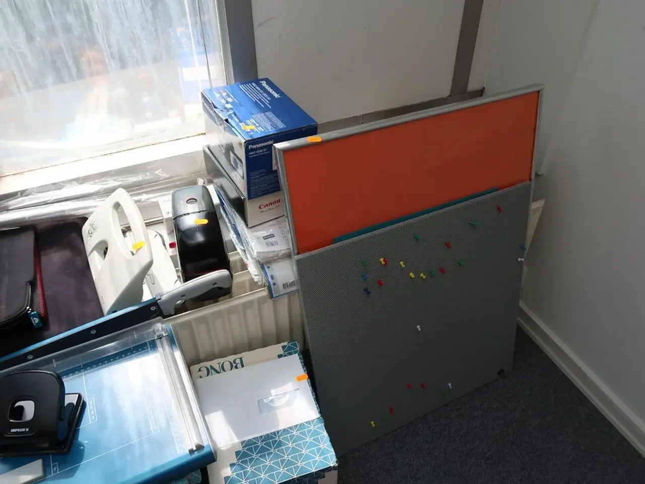 Billede 12 - Div. Elektronik, makulator REXEL RSS2232, hæftemaskine RAPID 5080Electronic m.m.