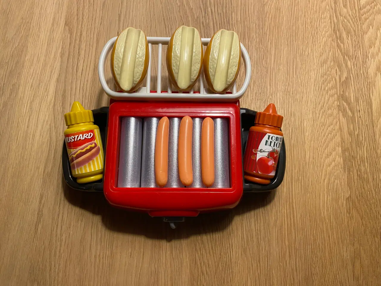 Billede 1 - Legetøjs bordgril 2 stk. med hotdog 