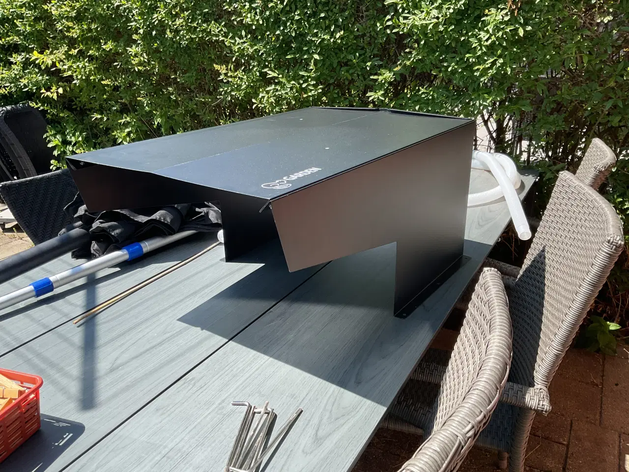 Billede 1 - Garage til robotplæneklipper garden