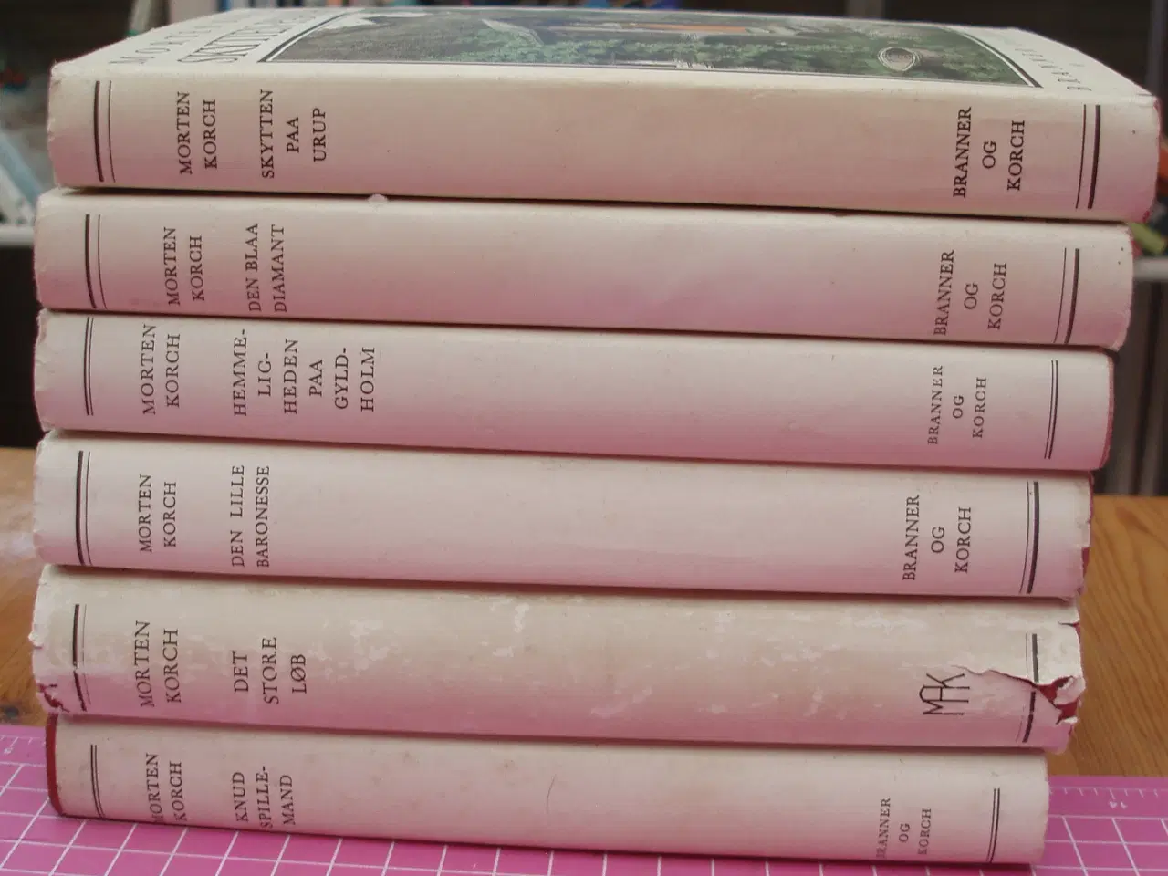 Billede 2 - Morten Korch Hardback bøger 3